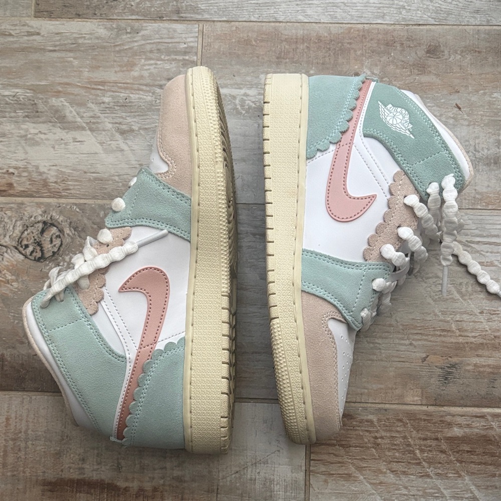 Stylish High-Top Sneakers with Pink and Mint Accents